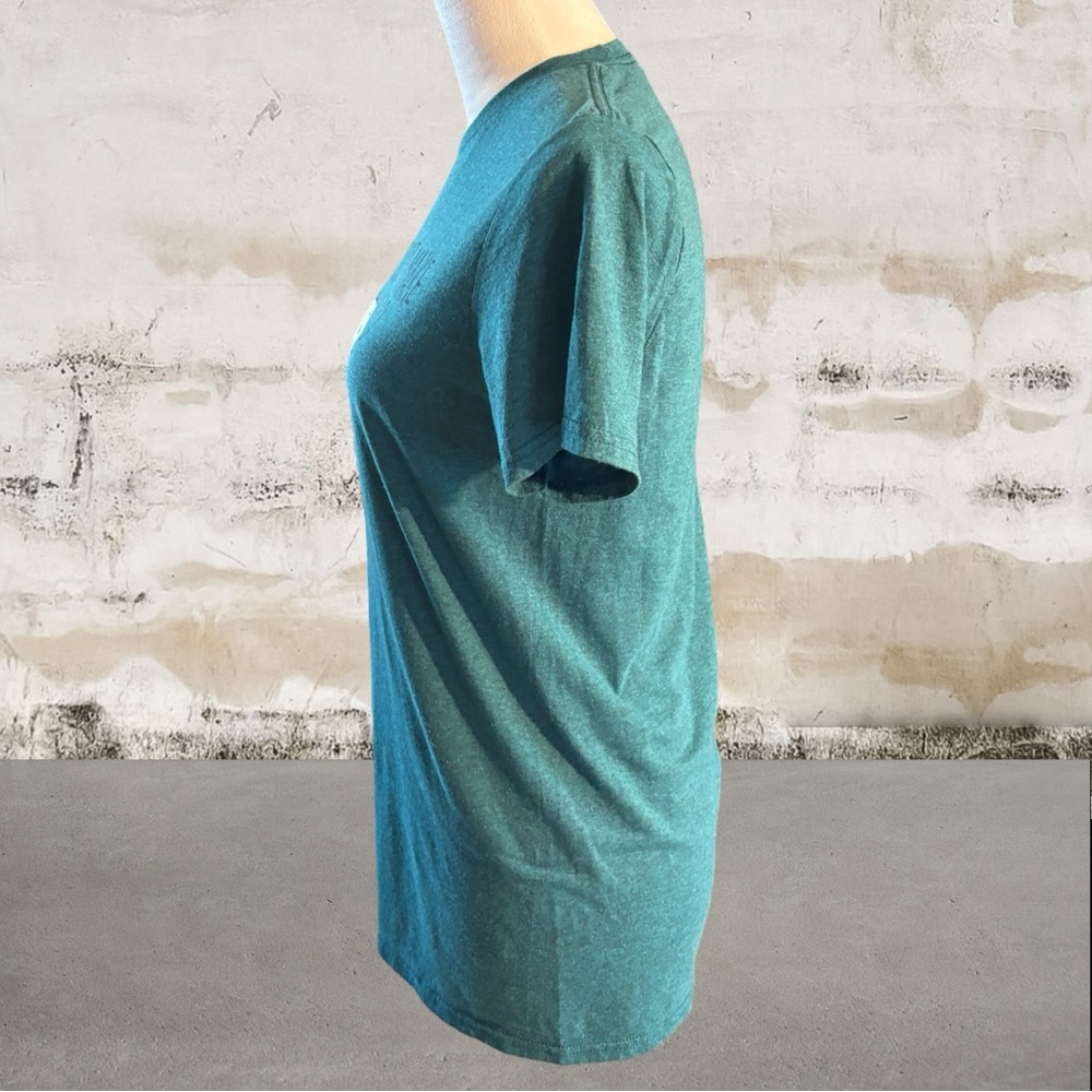 Peanuts ๐ฆฉ ๐ HOST PICK Teal Snoopy Short Sleeve Tee ๐ - Picture 2 of 4